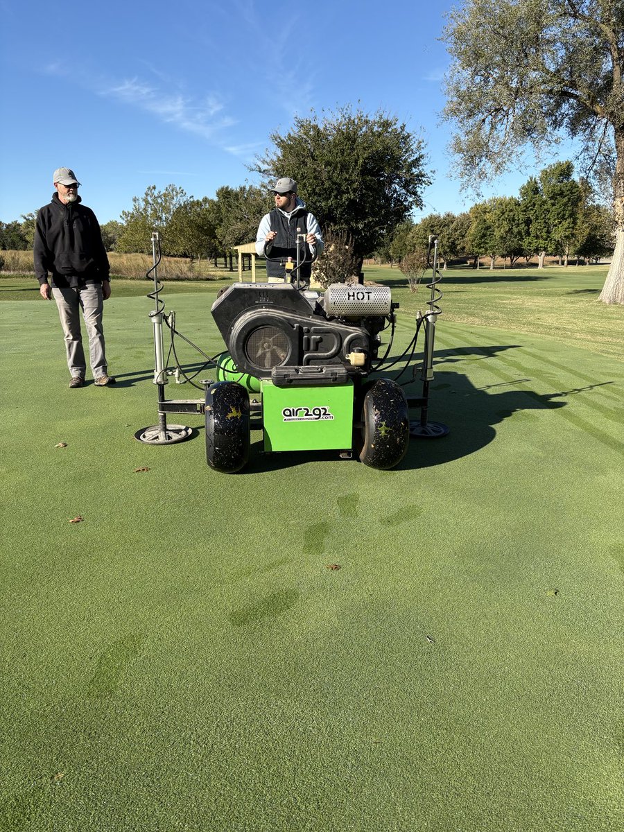 Larry Taylor tweet media