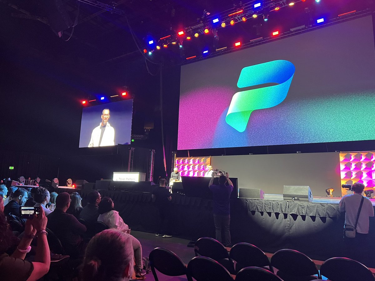 Dona Sarkar tweet media