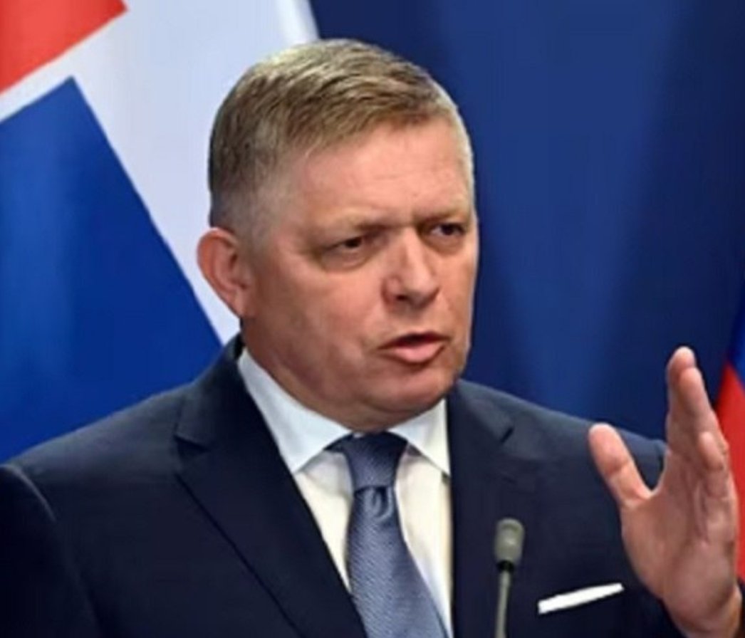 MarioBojic's tweet photo. 🚨🇸🇰Slovakian PM Robert Fico: 

 "Slovakia will not allocate a single cent for funding Ukraine’s military costs in 2026 and 2027." https://t.co/l59BJdX1Fa