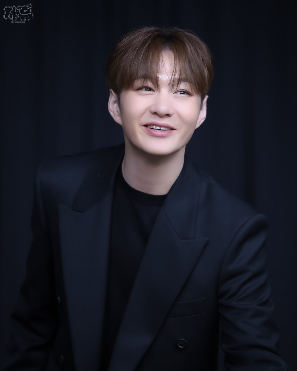 freedom_of_cs's tweet photo. 251026 스타라이크 대면팬싸 #이창섭 
#LEECHANGSUB @LeeCS_BTOB 

어른미 뿜뿜하던 애국가 그 남자 ⁎●᷄⩊●᷅⁎ https://t.co/ErpHawaU75