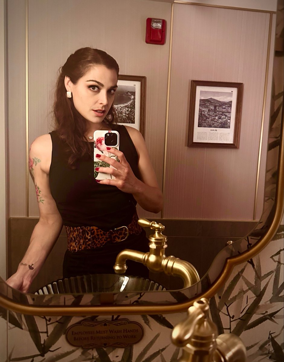 🗽NYC SUBS—NOW’s the time to book! ⏰This may be My last trip for a while. If you want a session apply now &amp; be ready to send your deposit straight away.

🌟GRANTING: Nov. 18 &amp; 19th
🗓️1.5 hr min. time👌I’m not touring as often now. You can find Me in CO!🏔️
MistressPomf.com/Bookings