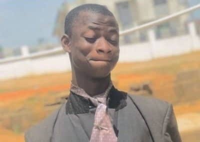 BoscoManirabona's tweet image. Reka niyenze😂

Ko NGABO ROBEN yatubwiye umuhanzi wabayeho wakabirijwe mu mateka y'umuziki nyarwanda, nawe tubwire Umutweep wakabirijwe mu mateka ya #RwOT cg #RwoX