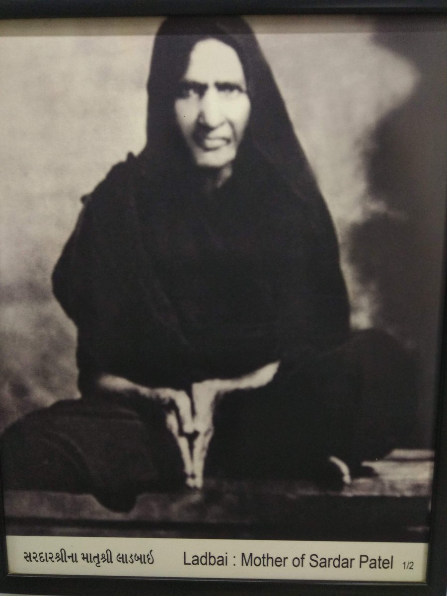 dewanandpatel4's tweet image. दिन तीसवाँ आज है 
माह - ए - सरदार
लाठी थी सरदार की 
पर सब है अनजान
बीता समय निरंतर वह 
बनी दूसरे की पहचान ✍️🌄✌️🌹🙏