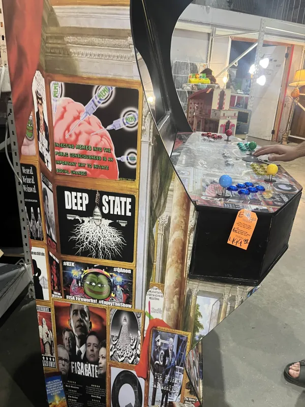 meowdcore's tweet image. a couple months ago my local thrift was listing this homemade Q-anon arcade cabinet for $3k. (lol) Yesterday, i bought it for $250. Just look at this fucking thing