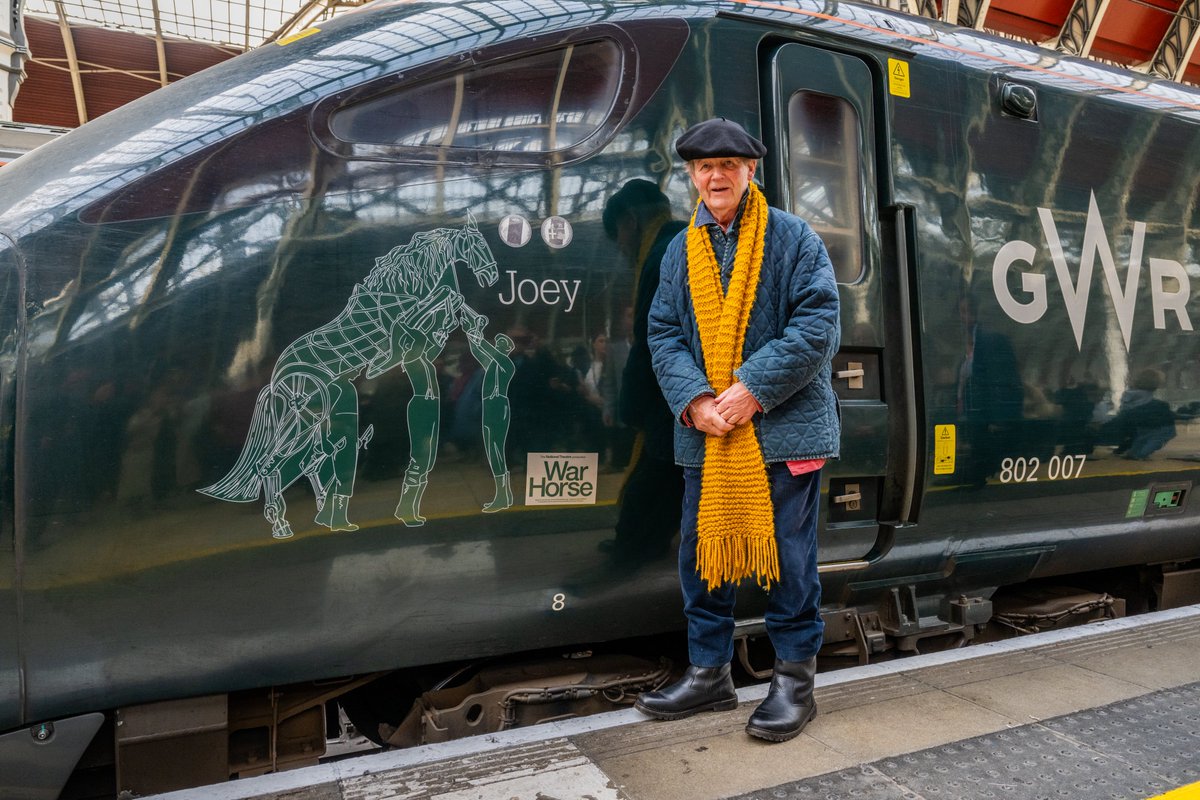 GWRHelp's tweet image. We were delighted to welcome Michael Morpurgo to London Paddington today to unveil an Intercity Express Train named in his honour.

Special guest Joey from War Horse, one of Michael’s most famous creations, also joined us and was very excited to see his name on the train too!…