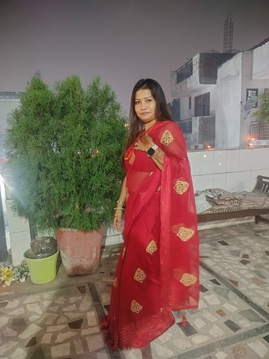 X साथियों की सलाह पर लास्ट वीडियो डिलीट कर दिया 

हमको तो पता भी नहीं था की वो लीगल नहीं है