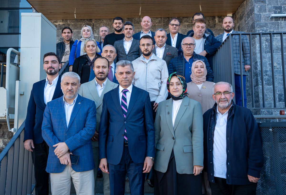 Eyüpsultan Eğitime Destek Platformu Toplantısı

T.C. Eyüpsultan Kaymakamı Sayın Dr. Arslan Yurt, İlçe Millî Eğitim Müdürü Sayın Zeliha Yıldız, okul müdürleri ve sivil toplum kuruluşları yetkililerini derneğimizde ağırladık.

Görüşmede, Eyüpsultan’da hayata geçirilmesi planlanan