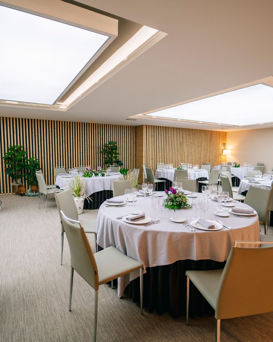 Un “sí, quiero” rodeado de historia, elegancia y detalles que marcan la diferencia. En #BarcelóOviedo hacemos de tu gran día un recuerdo inolvidable 💍

#Bodas #BodasAsturias #Bodas2026