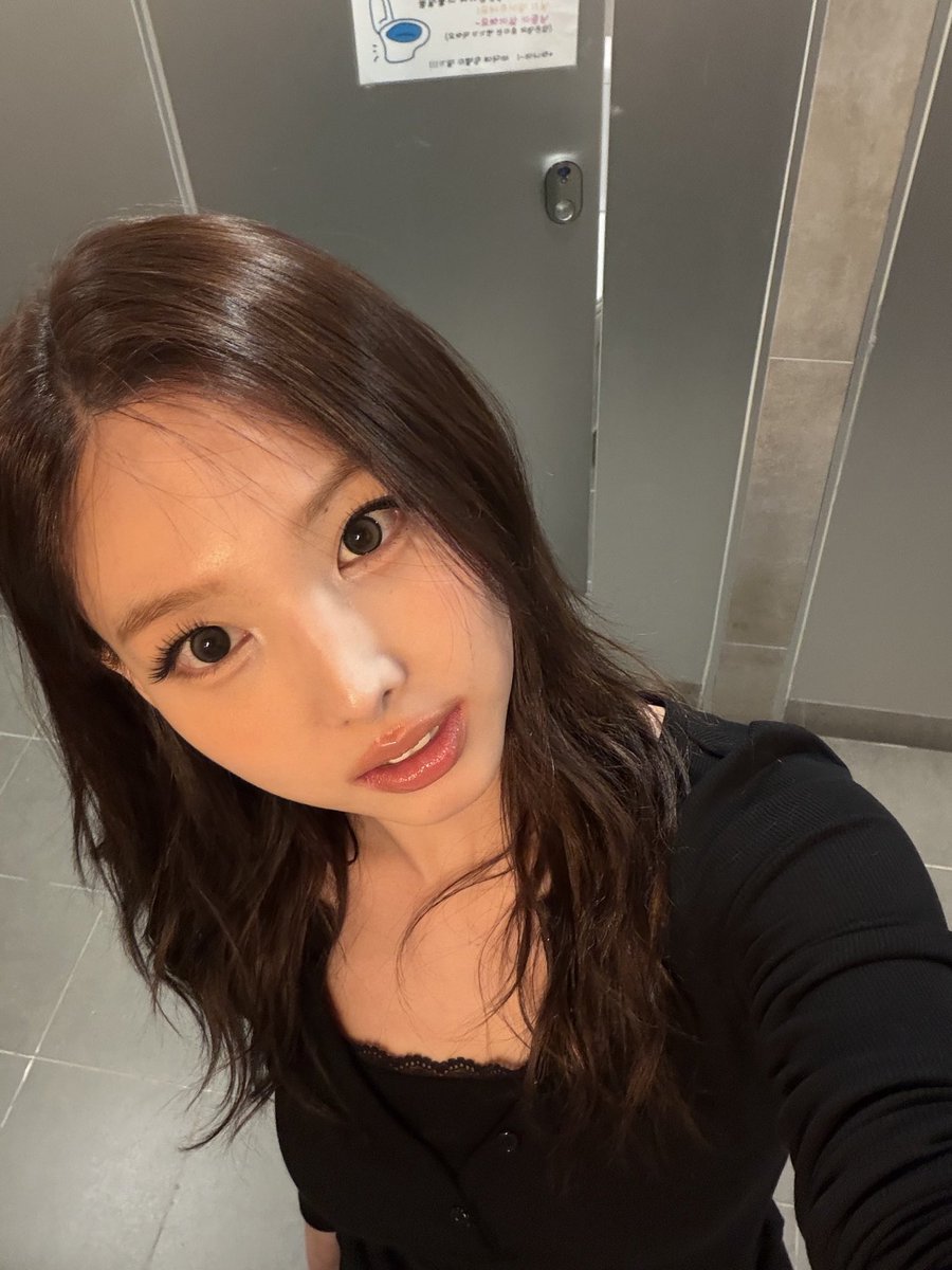 acenayeon's tweet image. she’s so bunny here