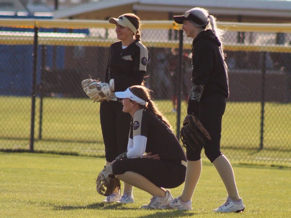 We finished our fall season last weekend. We ended up 14-9-2. I can’t wait to get back out with my teammates this summer!! 

Fall Stats: 
BA: .565 
OPS: 1.738 
2B: 10 
HR: 7 

<a href="/18UOHT3MavsGold/">17U Ohio T3 Mavericks Gold</a> <a href="/BBHBeesSoftball/">Brecksville-Broadview Heights HS Softball</a> <a href="/WalshUSoftball/">Walsh Softball</a>