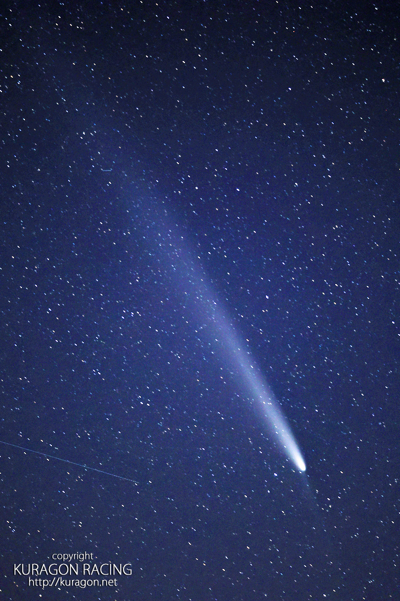 kuragon_oyakata's tweet image. 去年いいところで撮った紫金山・アトラス彗星。しっぽが素敵。#彗星 #comet
