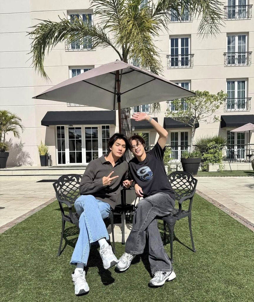 Boatoatofficial's tweet photo. Have a good time in Argentina and Brazil naka 🦦❤️🐰
 @Yong_yutt @oat_psk 

#GoodNightBoatOat 🌙
#BoatOat #BoatYongyut #Oatpasakorn https://t.co/MbhDgaNJpy