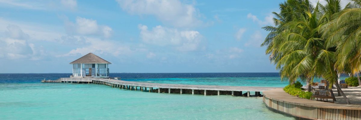 PointsPro's tweet image. 🚨 Halcyon Private Isles Maldives (previously Raffles) is bookable on points!

The erstwhile Raffles Maldives is switching to Marriott’s Autograph Collection on 1 November.

And now bookable with points!! 🔥

All you need to know ⤵️