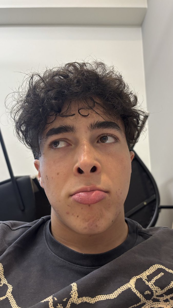 J’ai rasé ma barbe et ma moustache 🤓