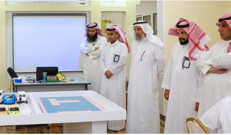 • 
 برعاية مؤسسة تكافل الخيرية <a href="/takaful_org/">مؤسسة تكافل الخيرية</a>
      ودعم شركة سابك <a href="/SABIC_MEA/">سابك</a>
وبإشراف مدير  إدارة المشاريع بمؤسسة تكافل

    يقدم مركز الذكاء الاصطناعي للتدريب
                #أكاديمية_الروبوت 
              
            برنامج الفصول الذكية في
        مدارس الجوف والحدود