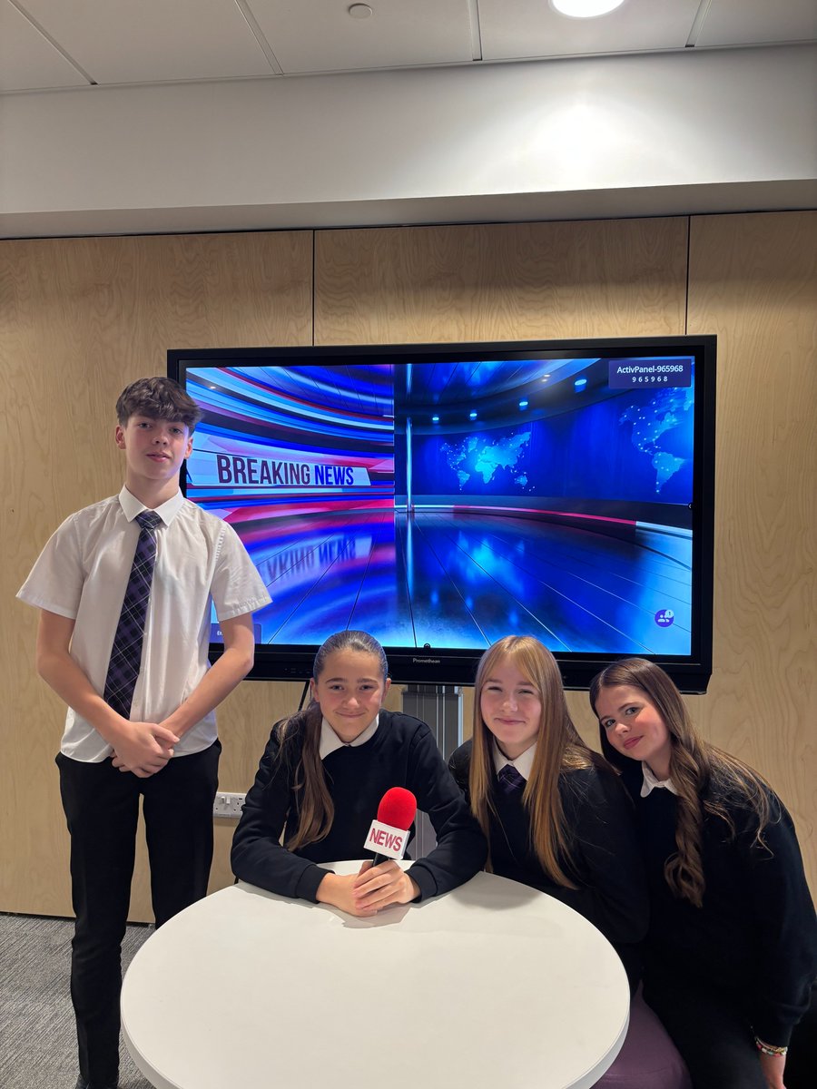 SinclairSocSubs's tweet photo. Amazing work from 2.2 today who were reporting on some events from during the Civil Rights Movement! Journalists in the making 📰🎤 https://t.co/juE7z0TJA2