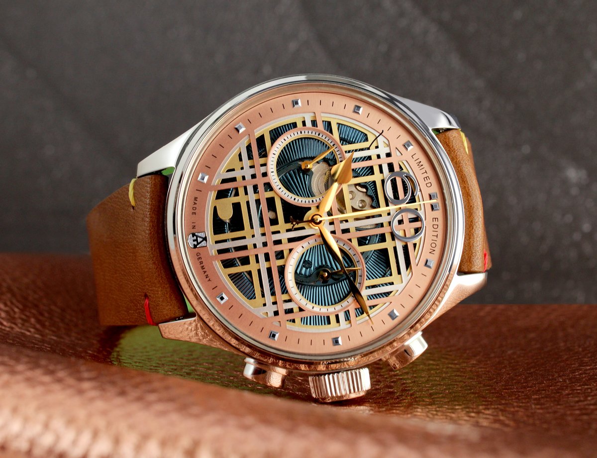 A_Shorokhoff's tweet image. KARO 3 – MODERNITY MEETS TRADITION
Three layers. Three metals. One clear statement: The KARO 3 unites skeletonized mechanics with masterful hand engraving. Limited to just 29 pieces.
Discover more at: alexander-shorokhoff.com/boutique/karo-… #new #news #karo #tradition