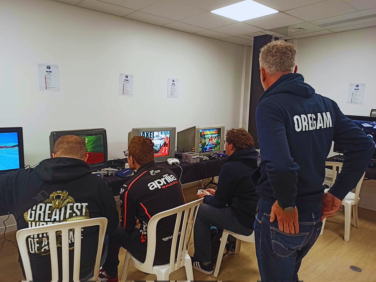 oregami45's tweet image. La Faille des Invocatrices a mis le feu ce week-end ! Phase finale LoL 100% féminine, retro-gaming, pôle FC26 non-stop et tournoi prévu pour l’occasion : ambiance folle, moments forts, et beaucoup de fair-play. Merci à toutes les équipes et au public. On revient très vite 🔥