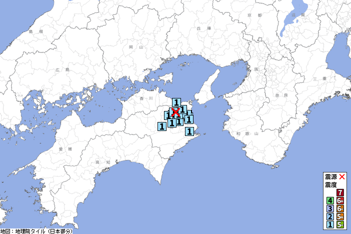 【地震情報】10/31 00:46頃 震度1 徳島県北部(深さ約10km、M3.2) 津波の心配なし [震度1]徳島県徳島市、小松島市、吉野川市、阿波市、美馬市、佐那河内村、石井町...  p2pquake.net/web/
