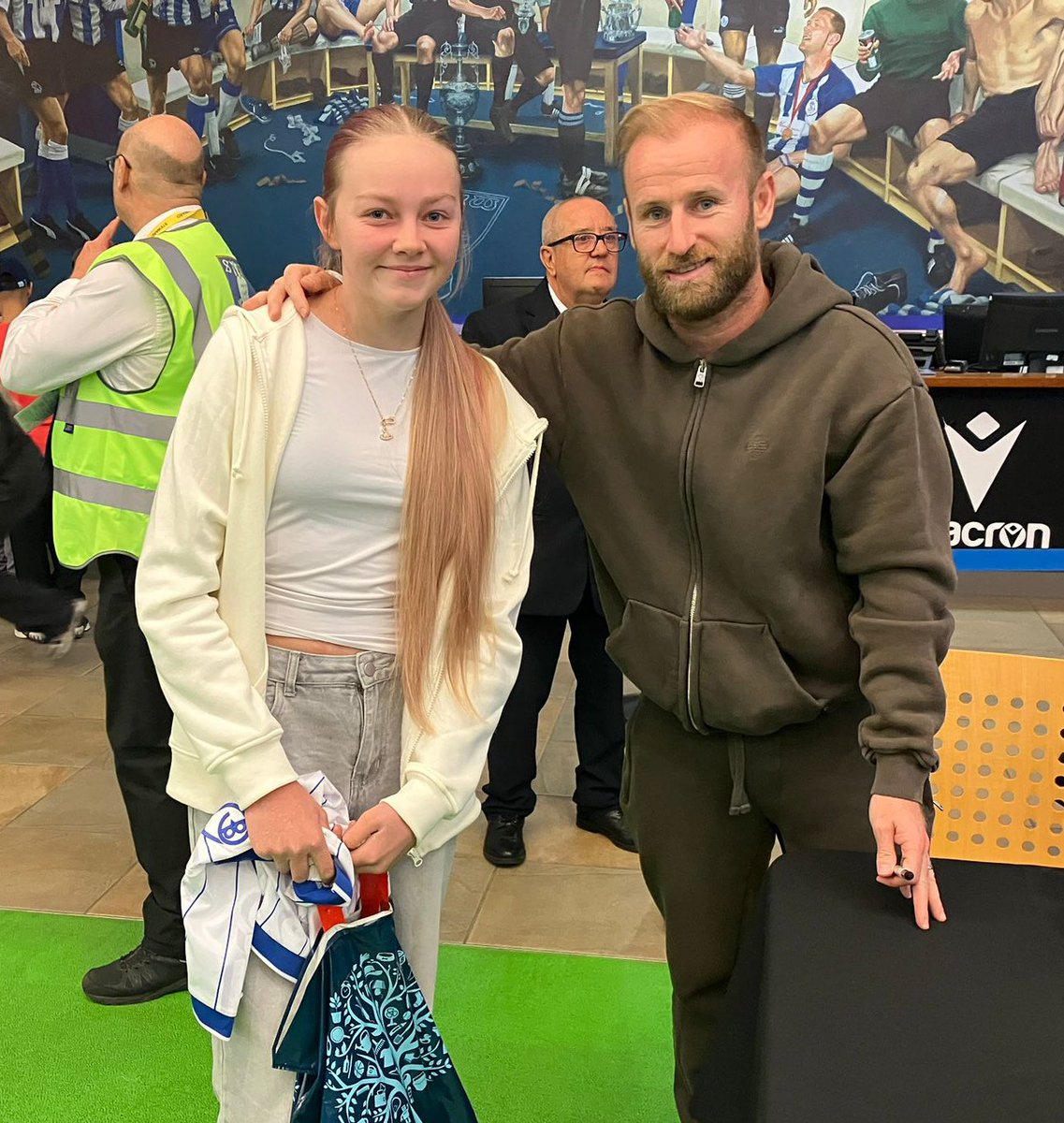 Scott Sarson tweet media