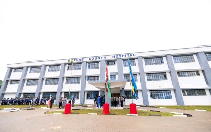 DrOparanya's tweet image. Today marks a significant milestone for Kakamega County and the entire Western Region. I wish to express my sincere gratitude to H.E. President @WilliamsRuto for his continued commitment to the development of our region. His promise to equip the newly launched Butere County…