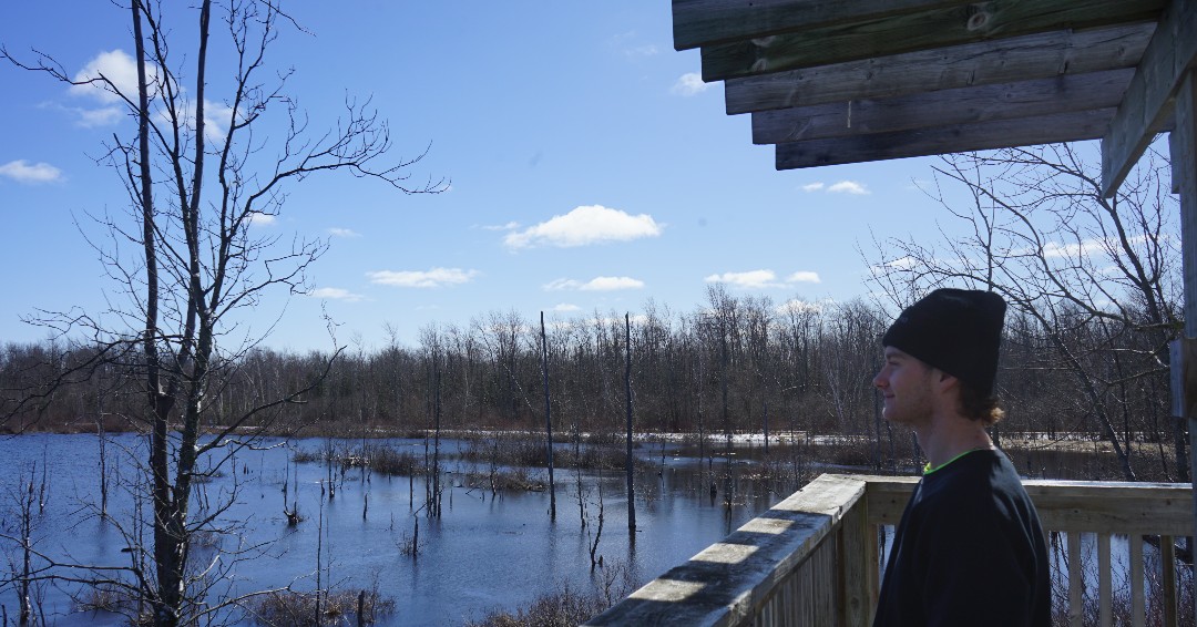 Although the weather may be getting colder, it is still a wonderful time to go hiking!🥾 

In the off-season, there are fewer bugs and people, but the same beautiful views. 🤩