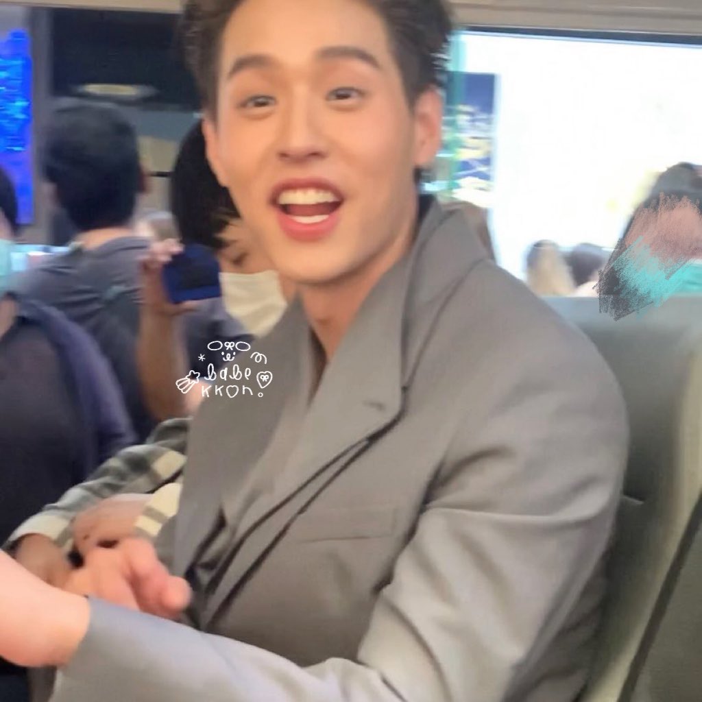 โมเม้นนี้ตลอดไป > < ใส่ชุดนักเรียนไปหาบิวกิ้นครั้งแรก โดนยิงคำถามเลย เลิกเรียนแล้วหรอเนี่ย 💢 ไม่โดดเรียน (โดด) หรอกน้าอ้วม 👀