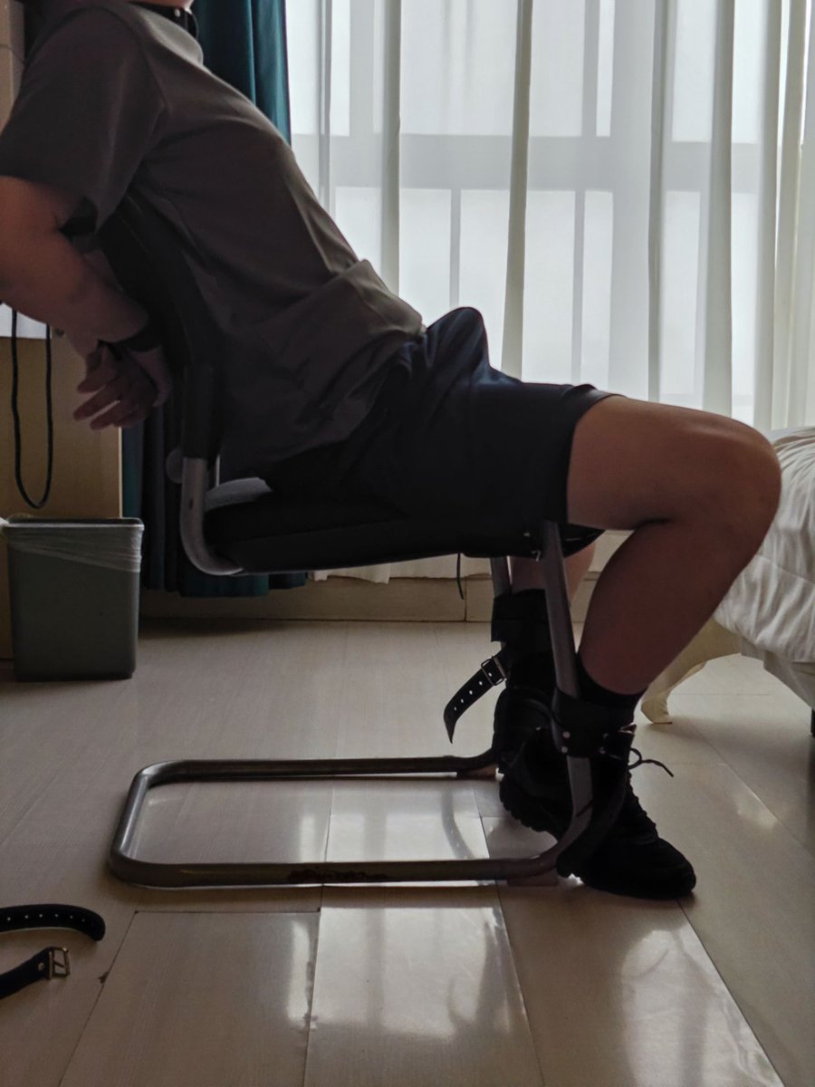 JYi997's tweet photo. 帮直男牛找。找持久农，狠农，er，坐标陕西西安（图为主人公）#农牛 #tk #龟责 #西安 #硬汉 https://t.co/WqwJfxOS9w