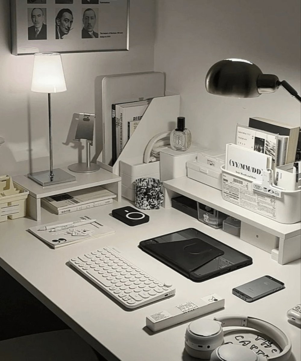 ivnways's tweet image. Tu smartphone tiene más poder que muchos PCs.
Pero tú solo lo usas para mirar memes.
Estas 15 apps de IA lo convierten en tu mejor herramienta: