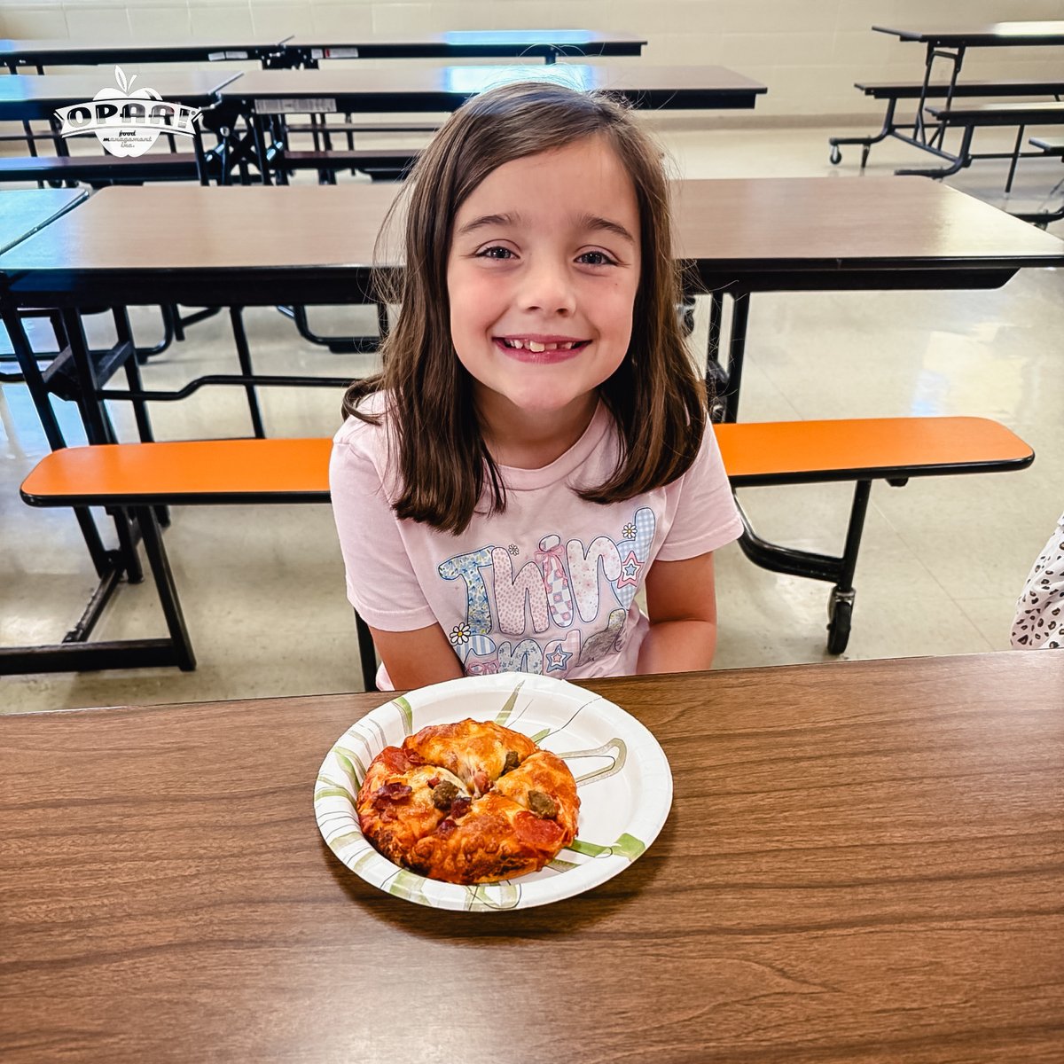 Opaafood's tweet image. We have more Junior Chefs in New Madrid! Shout out to DNS Jessica, ADNS Tonette, &amp;amp; KM Jason for leading students at New Madrid Elementary through a lesson on protein for this month’s NAC meeting!  🍕 #funwithapurpose #maketheirday