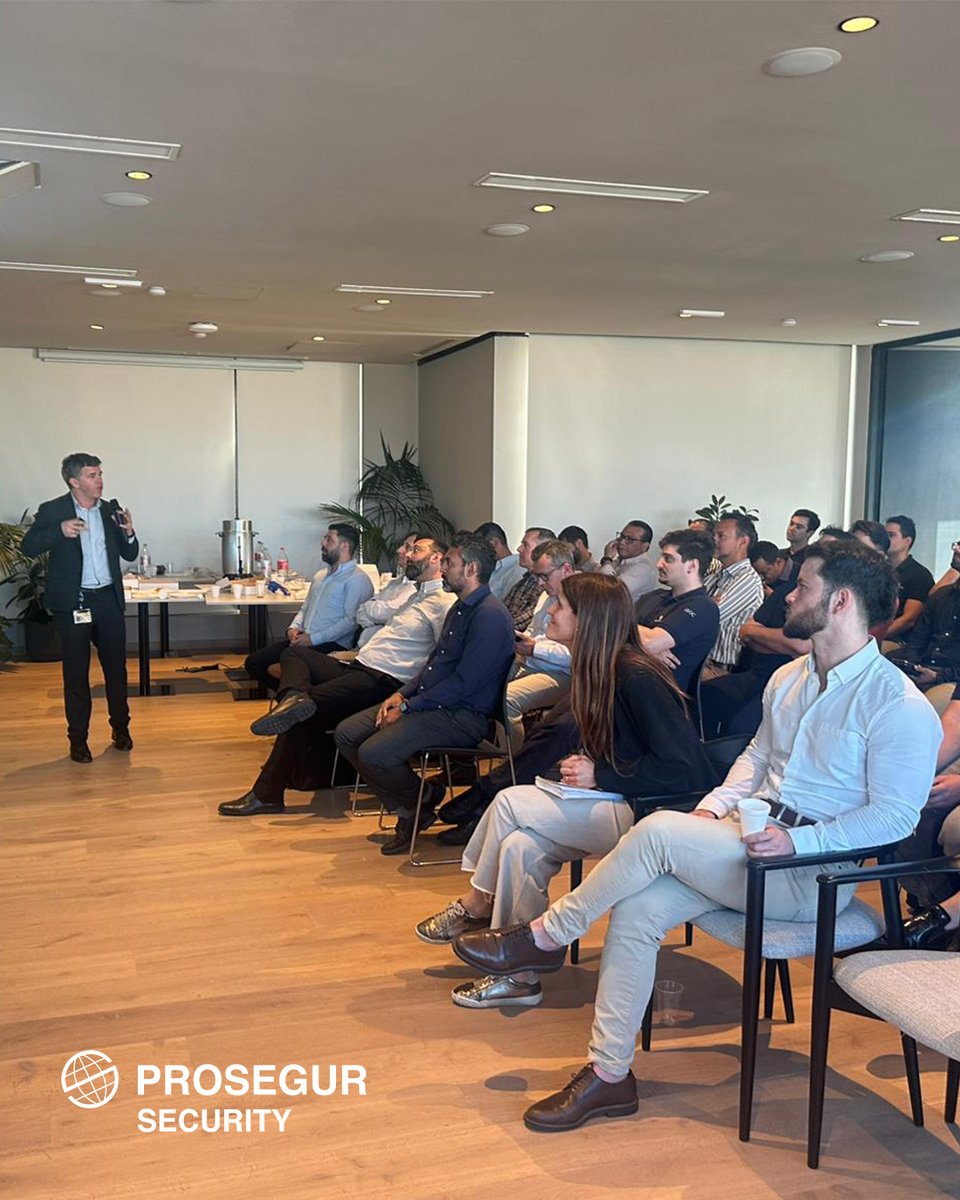 ProsegurGlobal's tweet image. En #ProsegurSecurity Uruguay celebramos la 3ª edición de #IdentidadSecurity.
Un espacio para reconocer a nuestros equipos, compartir logros y reflexionar sobre cómo la IA impulsa la innovación y nuestro crecimiento conjunto.
Seguimos construyendo el futuro de la seguridad.