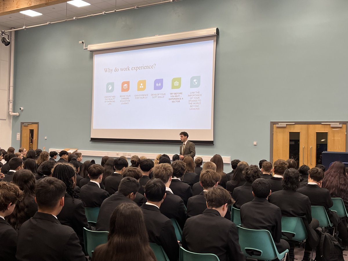 This morning, Mr Ablett spoke to Year 10 students about the importance of work experience ahead of their upcoming deadline — highlighting how it helps build confidence, skills and insight into future careers. #GartreeHighSchool #GartreeWorkExperience