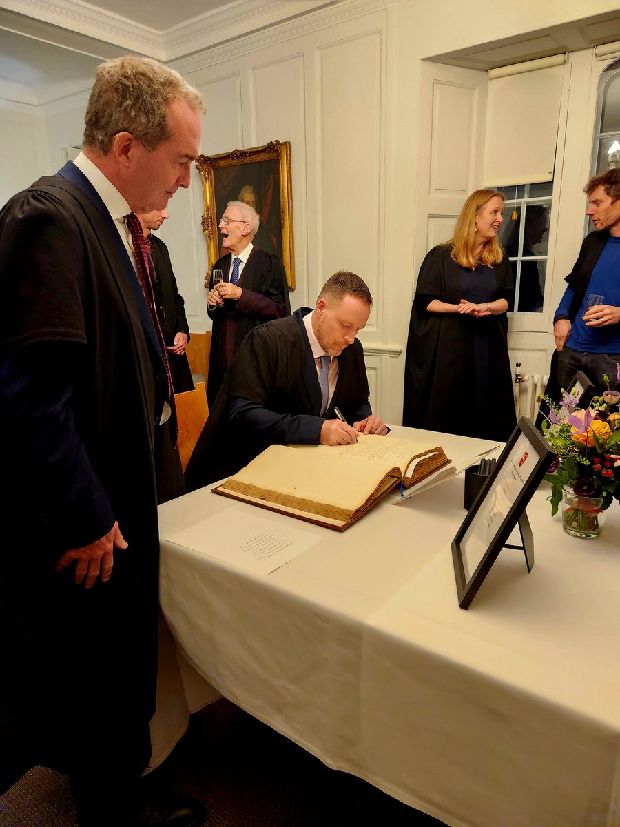 Cyril C. Grueter tweet media