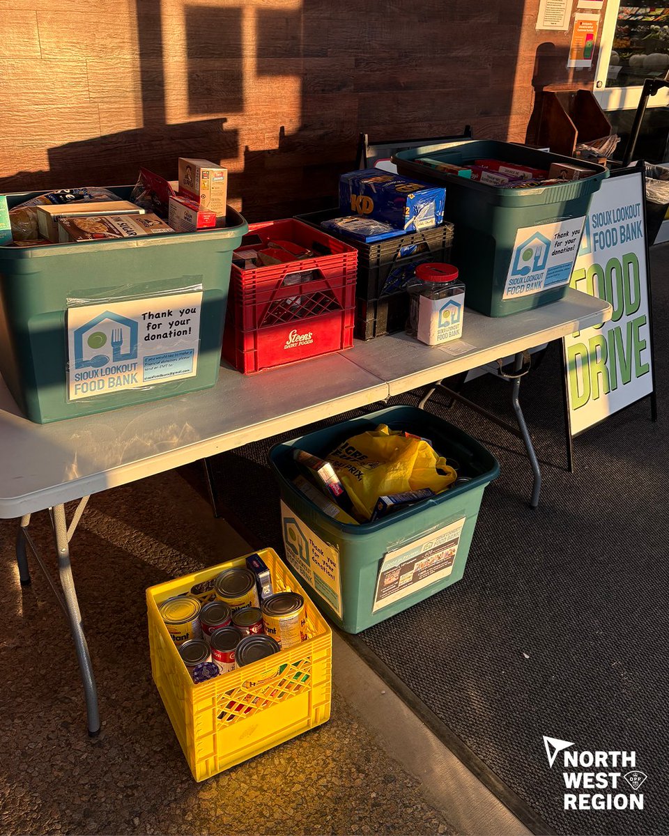 The OPP #NorthWestRegion is proud of Sioux Lookout OPP Cadet Dean, who organized and led a food drive on October 24.
Thanks to the generosity of the community, five bins of food and more than $160 were collected to directly support the Sioux Lookout Food Bank.
Here in North West