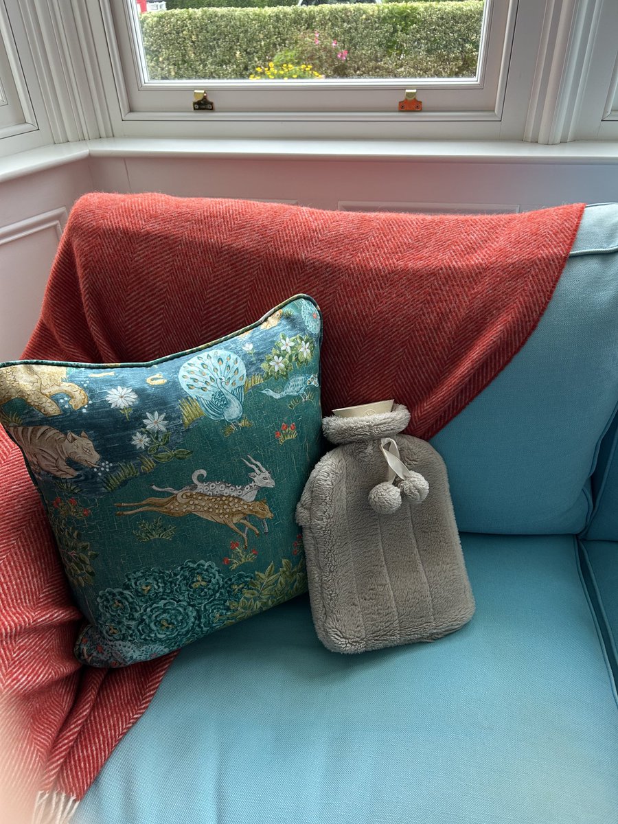 SaraTurle's tweet image. Thank you to all who shared #SpacesForListening this morning with me. Precious time ⁦@brigidrussell51⁩ ⁦@charlie_psych⁩  ❤️