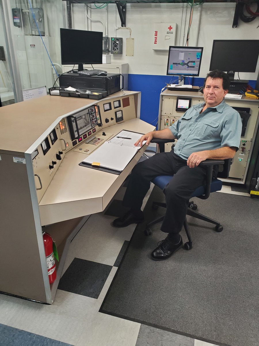 UFMSE's tweet image. Big wins for @UFMSE!

🎓 Alex Trimble recently earned his reactor operator license.🧑‍ UFTR Dir. Donald Wall received a rare senior reactor operator license at @NRCgov 

These are elite achievements! Read more: bit.ly/43tsBEr #NuclearEngineering #ReactorOperator #UFTR