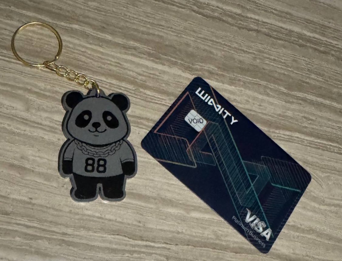 animalinvestor's tweet photo. Red means itโs build mode. New plans, new strategies, full focus. The W Team never stops, every day is progress day. ๐ฅ $WCO
Picture from @Doozerdan_Wco at @iFXEXPO with @winitylife and @OG88_meme. That keychain? Straight flex. ๐ฅ๐ I NEED ONE!
$BTC $ETH $BNB $XRP $XDC #Blockchain #dApps #Web3 #BuildonWchain #Pay3 #DeFi