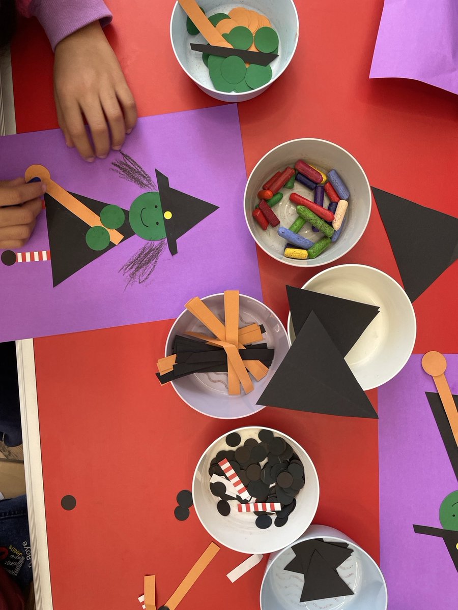 GreenwichLibs's tweet image. We enjoyed a spooky #MessyMorning at #PlumsteadLibrary today! We made lots of lovely green witches using different shapes, colours and materials 🧙 Join the fun every Thursday from 10.30-11.30am to make friends, borrow books + #GetCrafting! 📚 #LoveYourLibrary