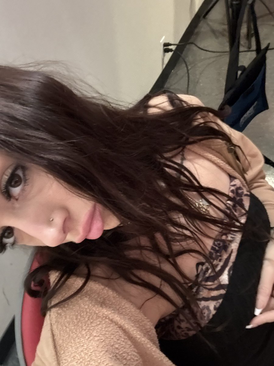 Subscribe now and get a free BOYGIRL 

onlyfans.com/daniblu6