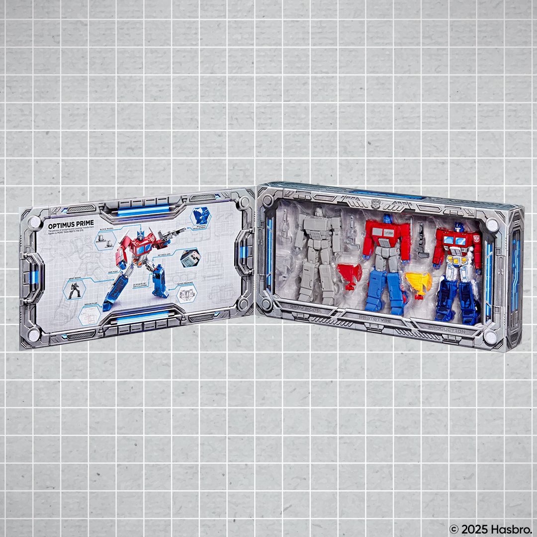 HasbroPulse's tweet image. From concept to creation, every #Transformers figure is #MoreThanMeetsTheEye!
Transformers Spotlight Optimus Prime Deluxe Class Collectible Set celebrates the process behind every figure.
Exclusively on #HasbroPulse. Premium Early Access: 1–2 PM ET
🔗 go.hasb.ro/ShopTF