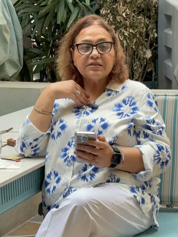 Siyahi_Blog's tweet image. “Barish: In the Language of Rain”
📍 Krsko Café &amp;amp; Clothing, Amritsar
📅 August 18, 2025
On a monsoon evening at Krsko Café, poets, storytellers, and dreamers gathered — their voices carrying the scent of rain and the pulse of renewal.

#Barish #SiyahiEvents #PoetryInRain 🌧️