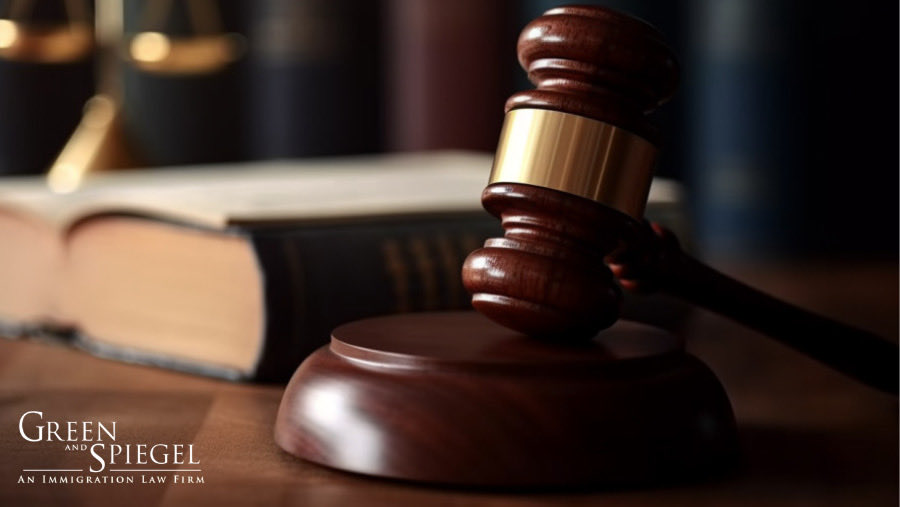 GreenAndSpiegel's tweet image. #GreenSpiegelUS: Following the new #Proclamation, USCIS issued guidance and two major lawsuits have already been filed by @AAUP and the @USChamber. Dan Berger breaks down what’s known so far and what it means for #Employers and #ForeignWorkers. Read: tinyurl.com/4n7w9p74