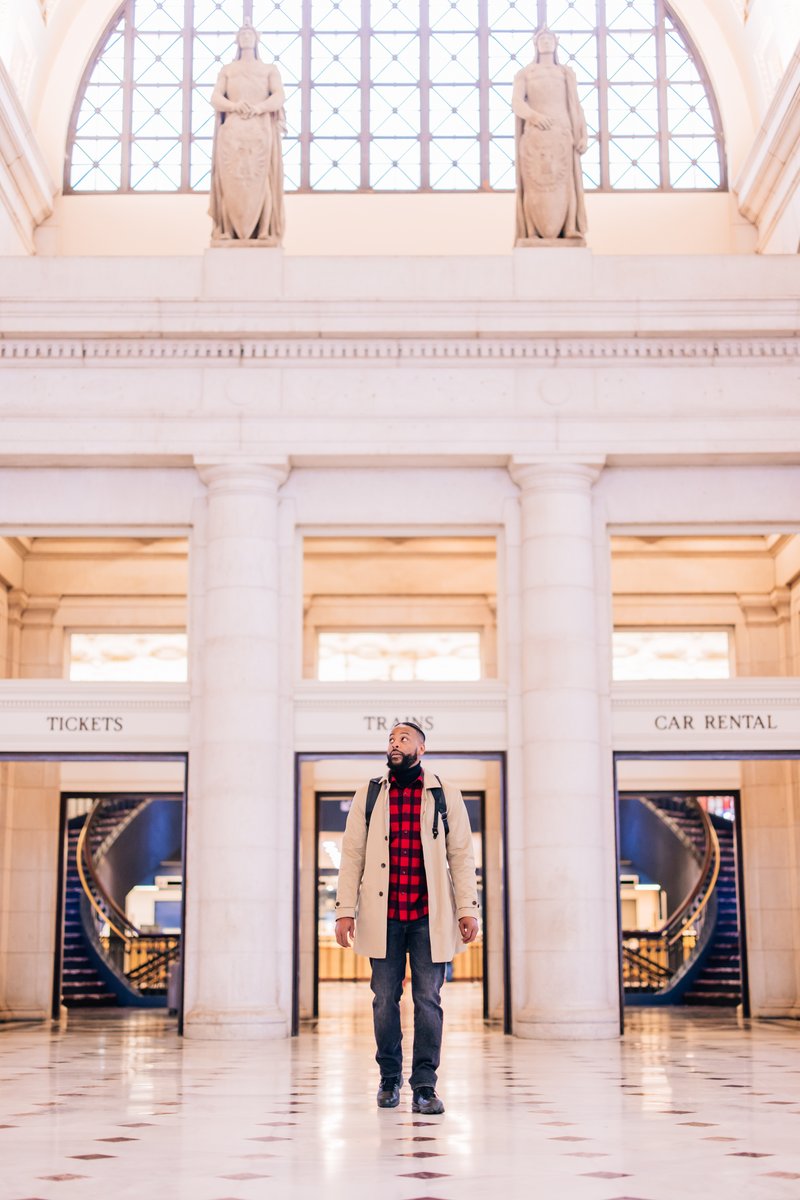 GrandHyattDC's tweet photo. Before the lights, the markets, and the magic, there's the booking. Lock in your holiday stay in the heart of DC 

Save up to 15% when you plan ahead and save up to 15% when you stay between November 10 and February 15. with us today. https://t.co/MwkRfwgXHT https://t.co/D4J0OveepM