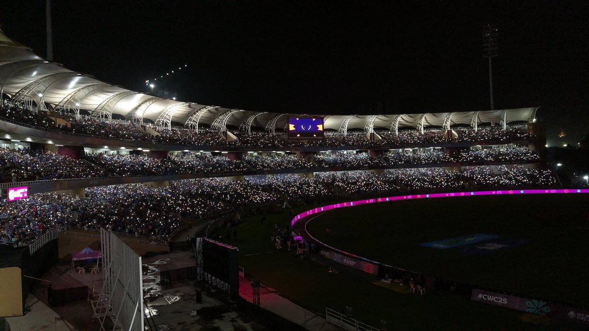 GoogleIndia's tweet image. 34,651 fans.
The loudest cheer women’s cricket has ever heard in India.
This Is Why the game keeps growing 💙

[IND vs AUS]