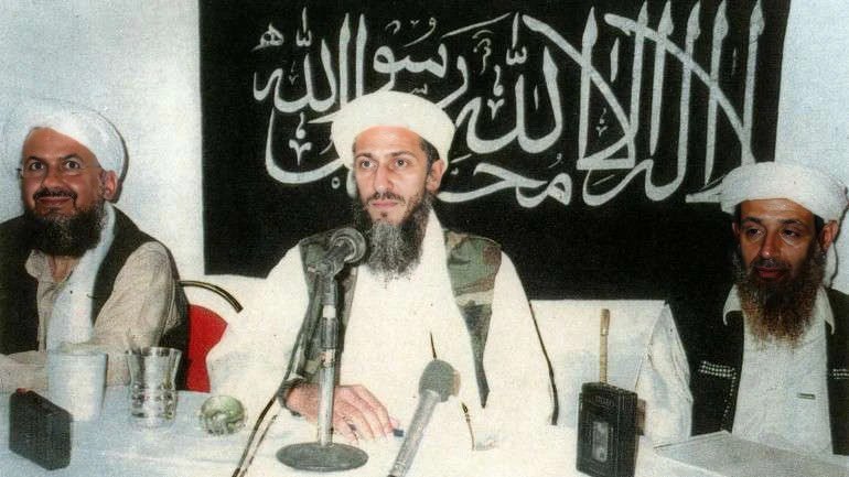 Cara olha as montagens que os caras fazem kkkkkkkkkkkk