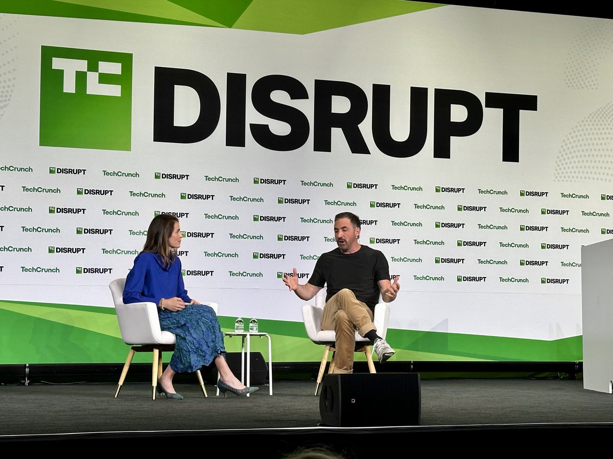 trueventures's tweet image. “That founder who has a healthy disregard for the impossible. The founder that’s taking on big ambitious things that might hopefully change the world.” – @kevinrose on what he looks for as an early-stage investor. @cookie @techcrunch #techcrunchdisrupt