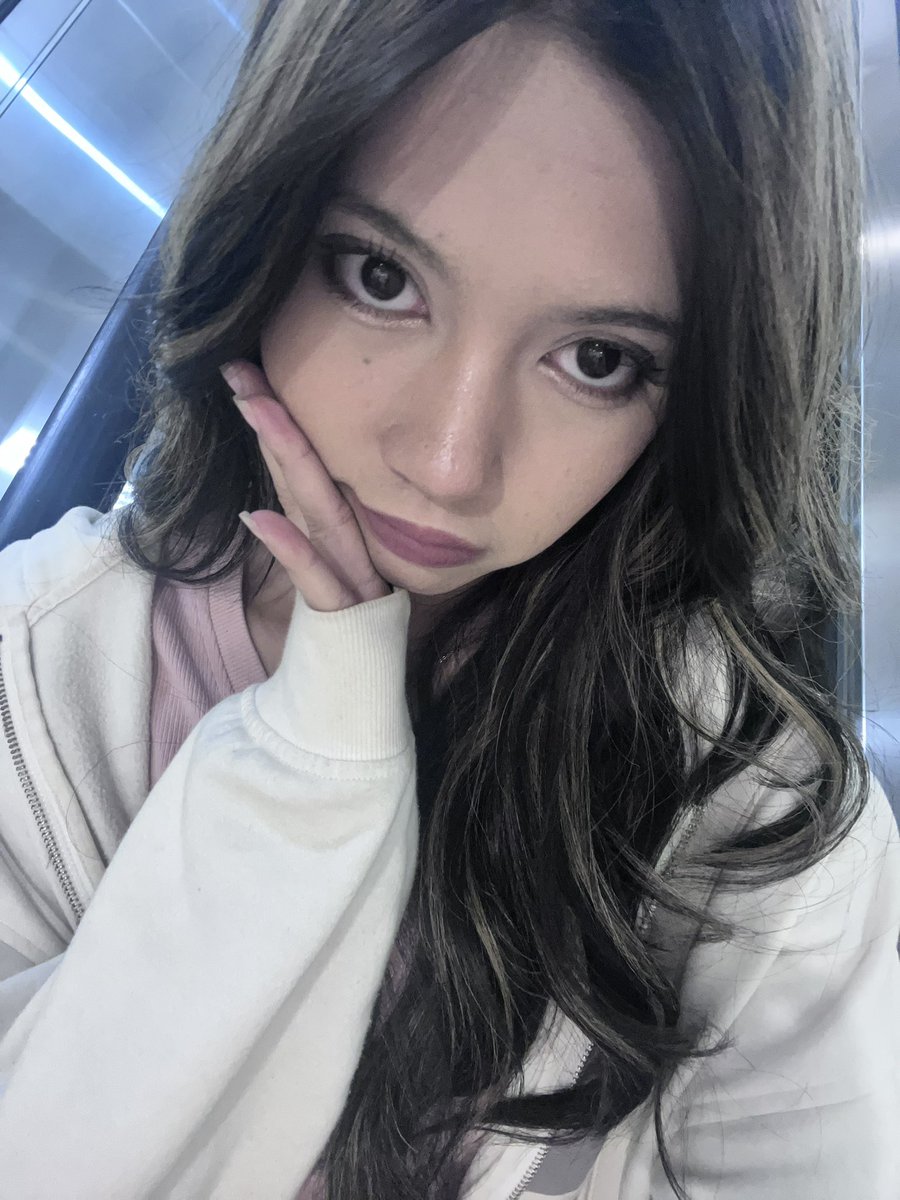 Indira Putri (@sp_indirajkt48) on Twitter photo 