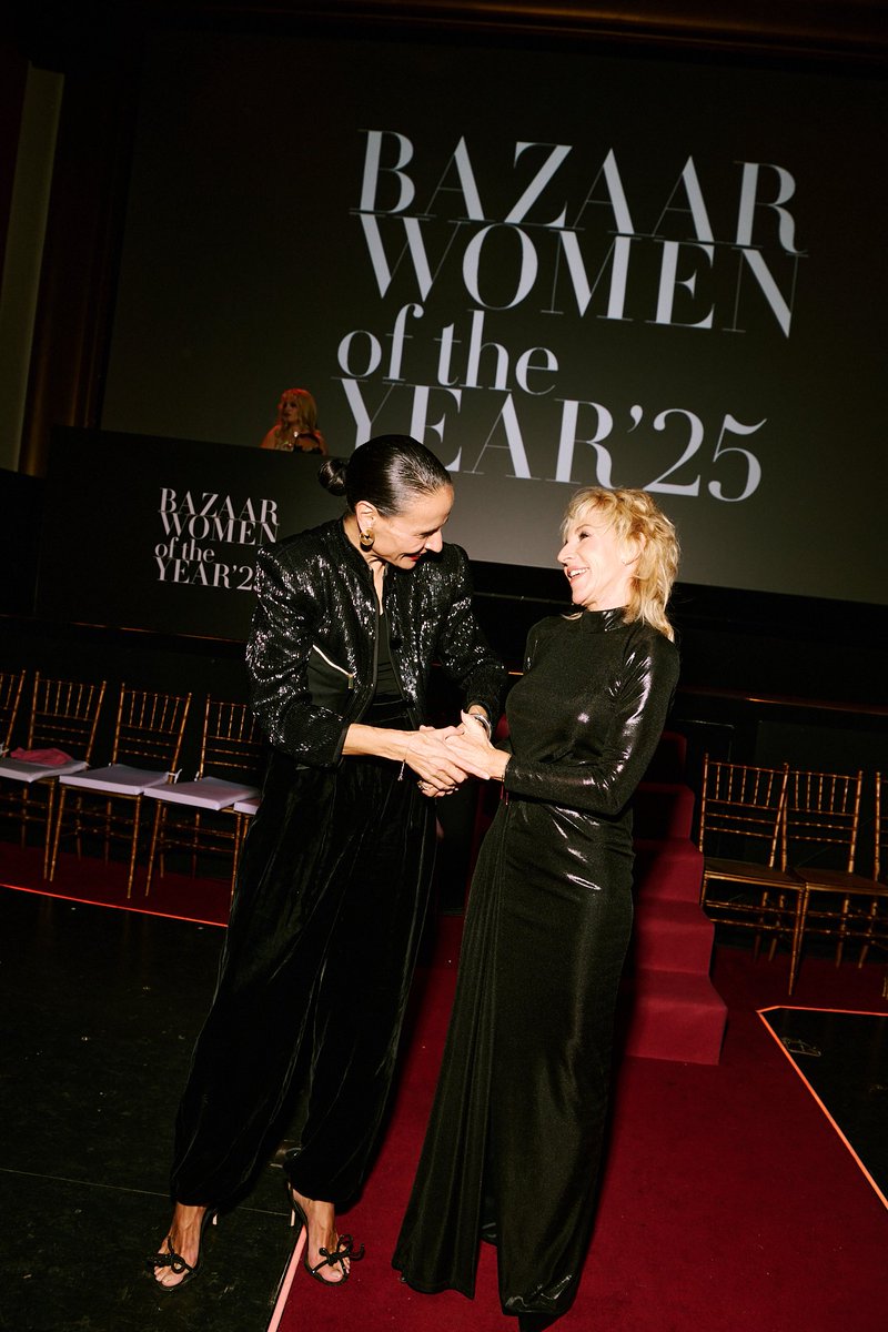 Ana_Torroja's tweet photo. Gracias @harpersbazaarES , gracias Inma Jiménez por invitarme a ser parte de una noche llena de mujeres que luchan.
Fue una noche repleta de emociones y un honor cantar para vosotros. https://t.co/rOPNXANIhi
