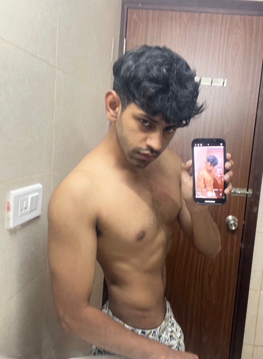 MONOSEXUA's tweet image. Back and forth ⬅️➡️