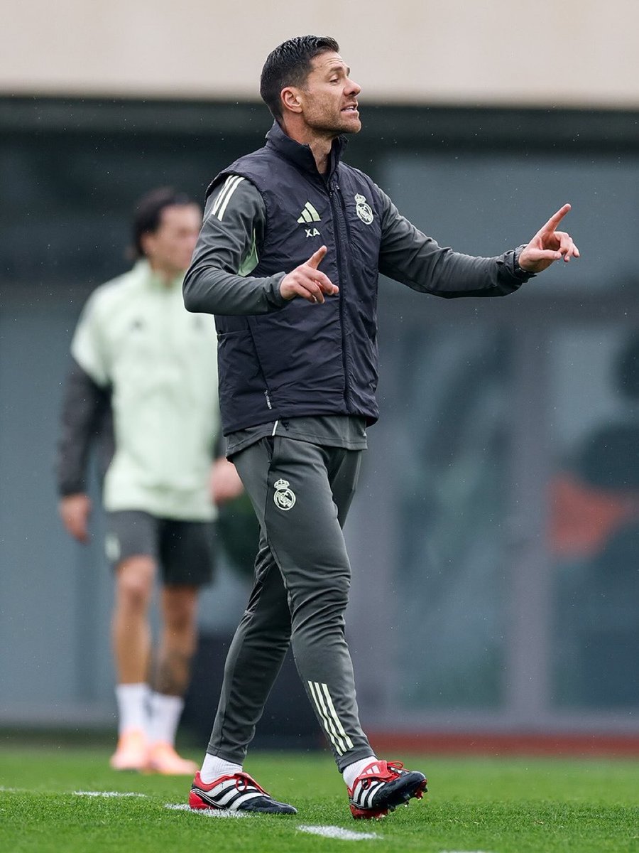theMadridZone's tweet image. 🚨 JUST IN: Real Madrid will NOT train at Anfield next week before the game, like they usually do ahead of a Champions League match.

Xabi Alonso has decided to train at Valdebebas before traveling to England. @marca